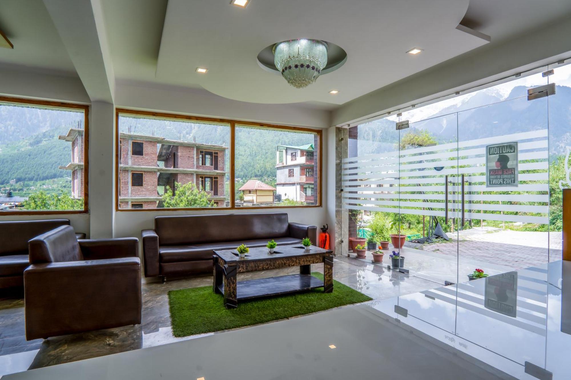 Pristine Inn Manali Buitenkant foto