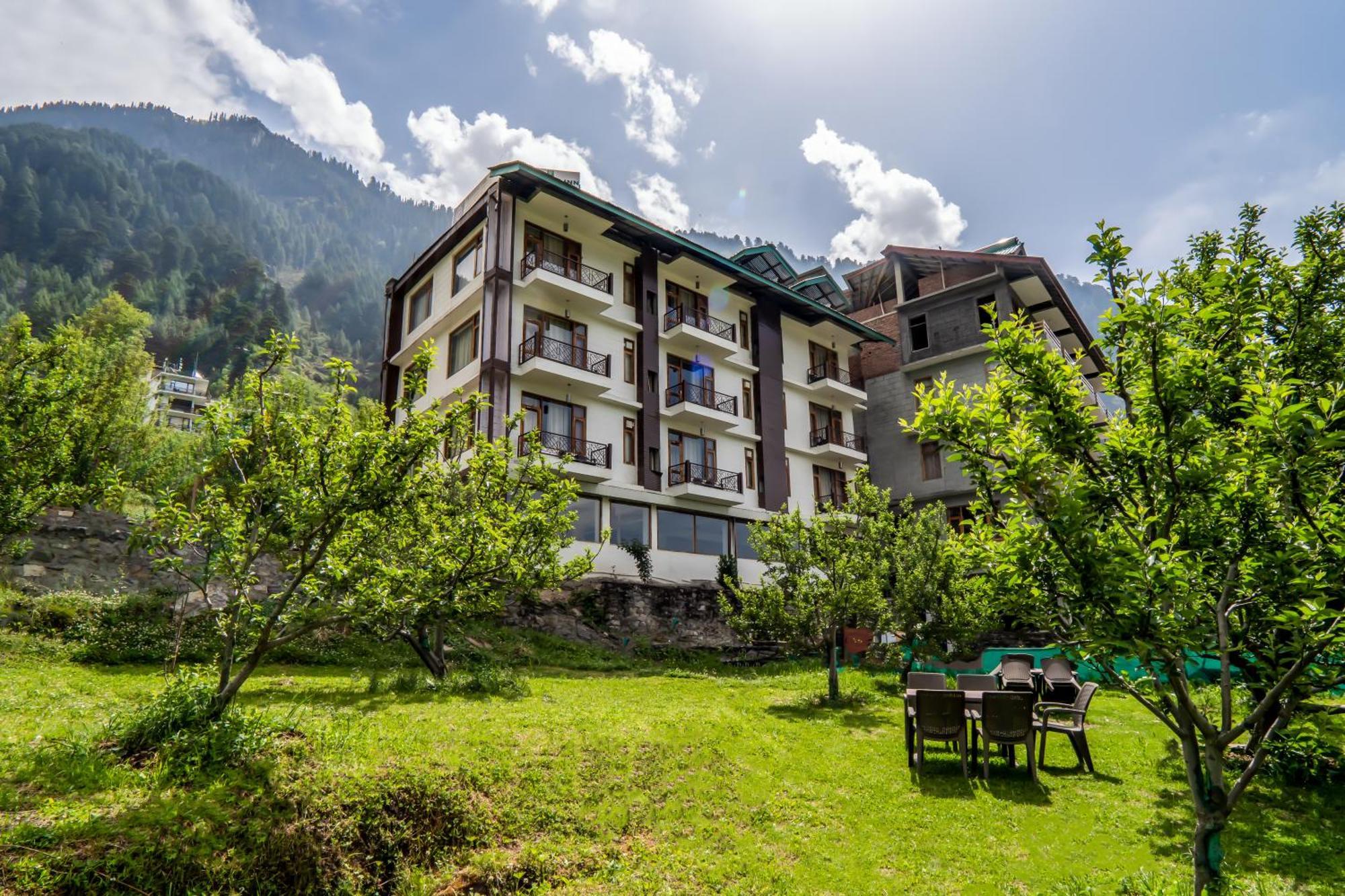 Pristine Inn Manali Buitenkant foto